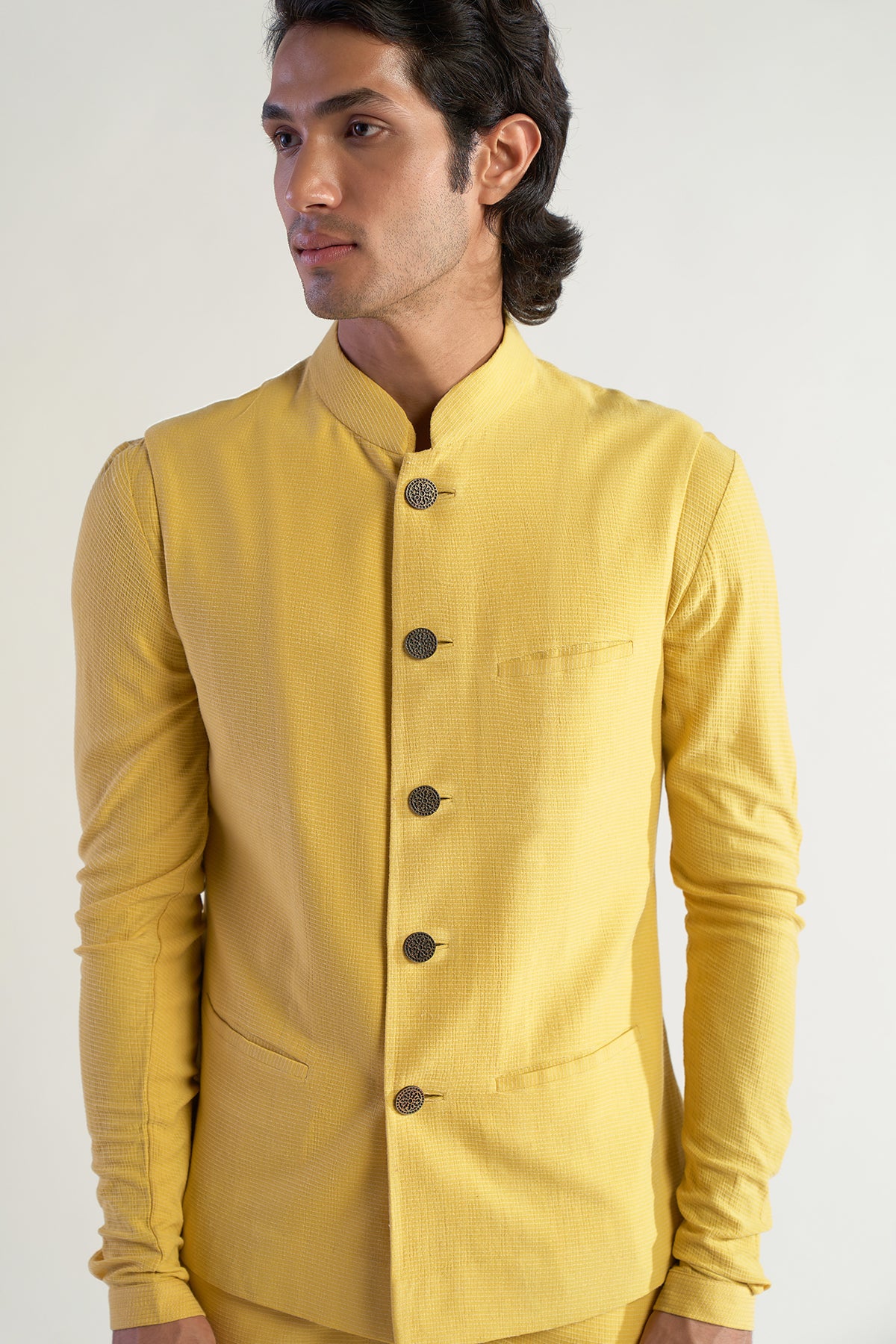 Lurid Kurta and Bandi