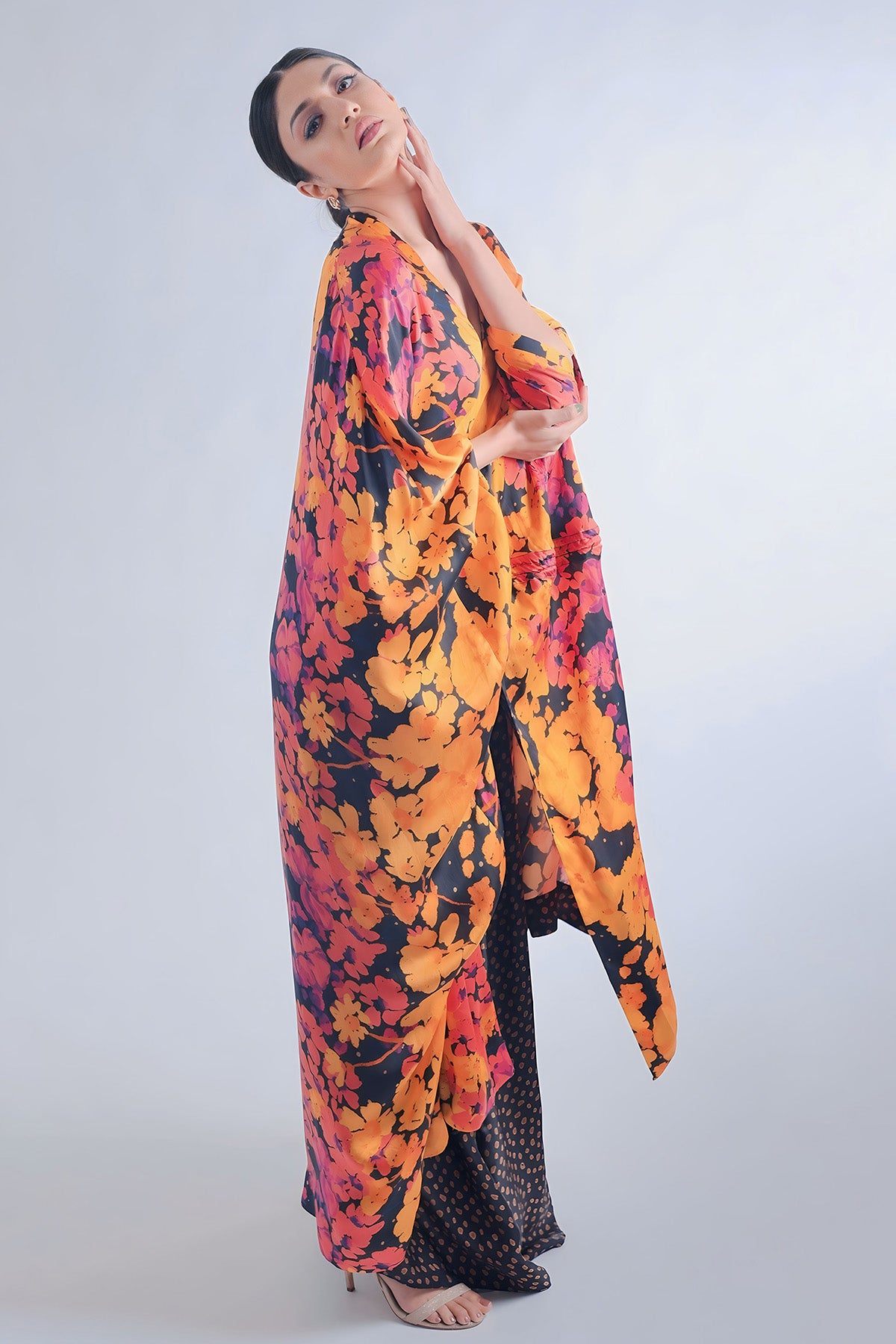 Kaftan Paired With Flare Pants