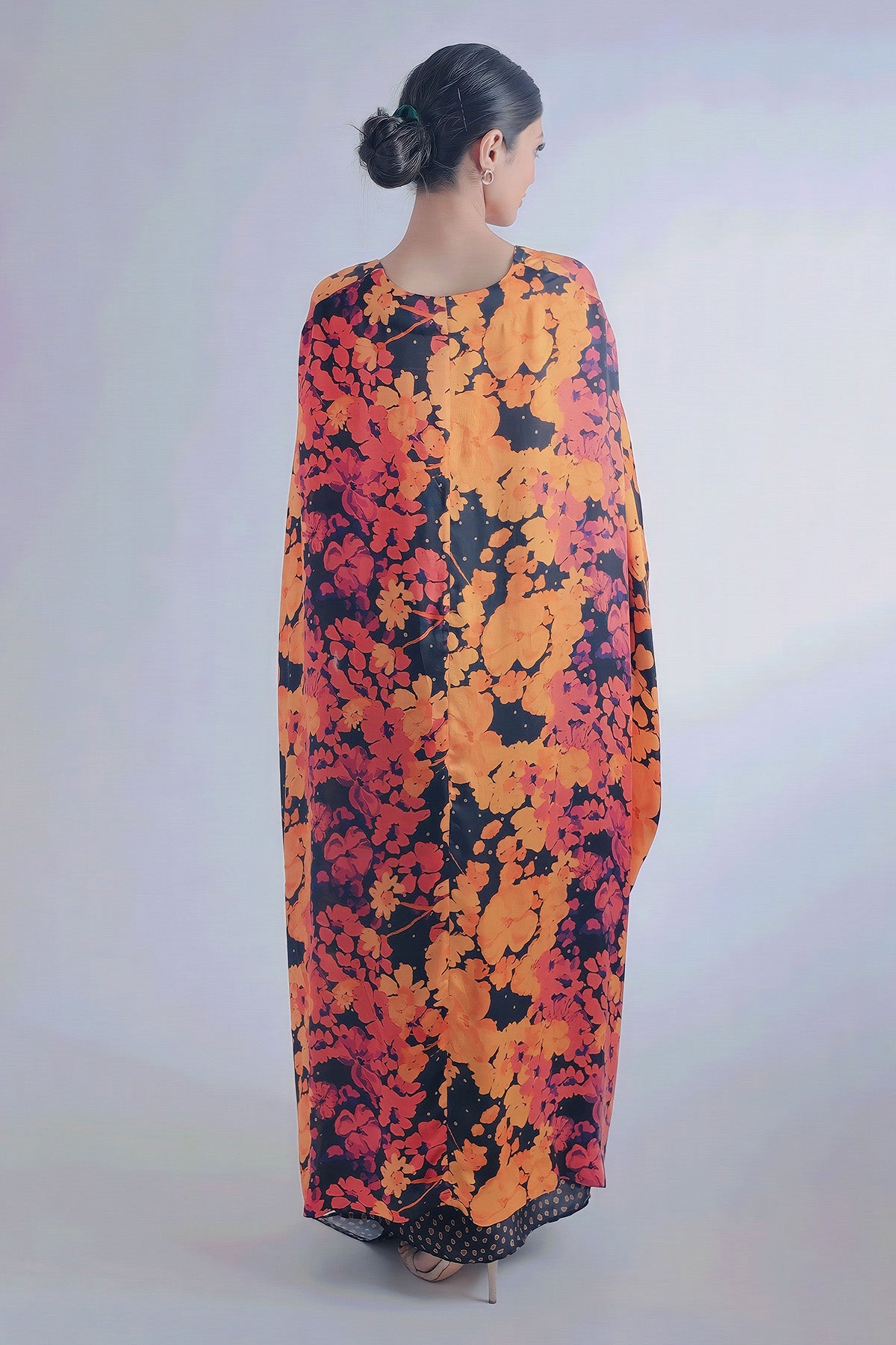 Kaftan Paired With Flare Pants